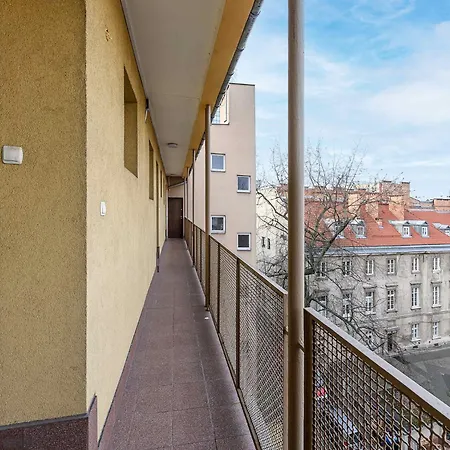 Old Town For 4 وارسو
